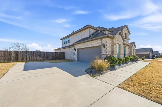 $600,000 | 5626 Ranger Drive, Midlothian, TX 76065