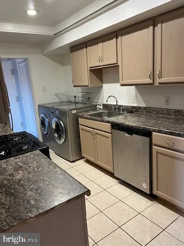 $2,395 | 10216 Prince Place, Unit 9202, Upper Marlboro, MD 20774