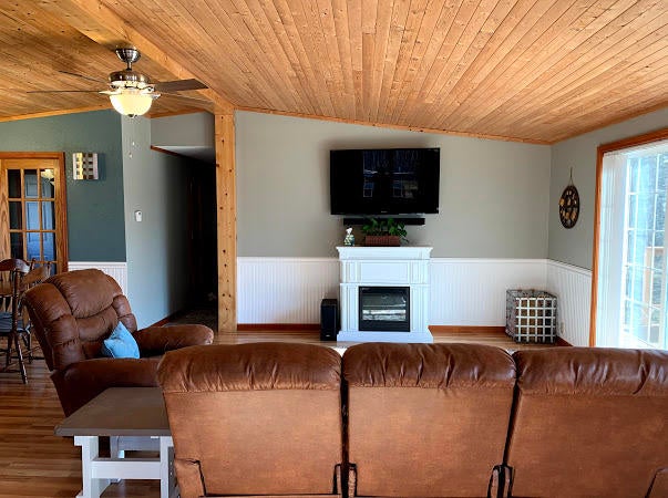 8147 South Forrest Side Road Brimley, MI 49715 - Photo 10 of 33 Gallery Image 10
