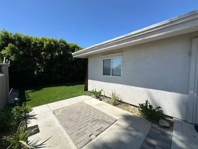 $4,500 | 725 South Mountain View Drive, Palm Springs, CA 92264