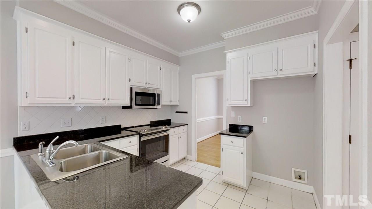 8800 Cottingham Way Raleigh, NC 27615 - Photo 4 of 27
