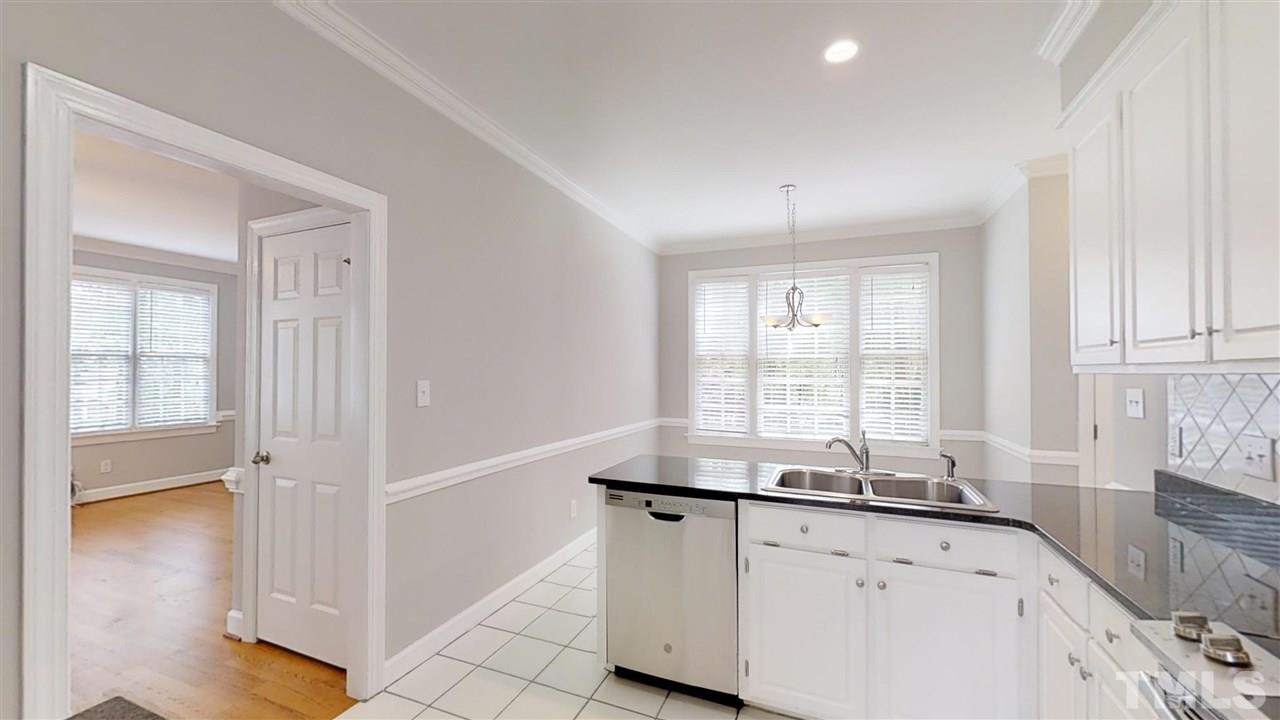 8800 Cottingham Way Raleigh, NC 27615 - Photo 6 of 27