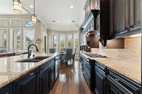 $799,999 | 34134 Mill Creek Way, Pinehurst, TX 77362