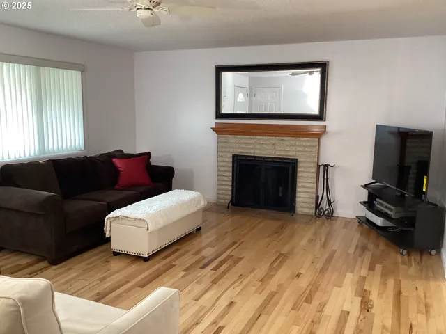 $450,000 | 17706 Southeast Washington Street, Portland, OR 97233