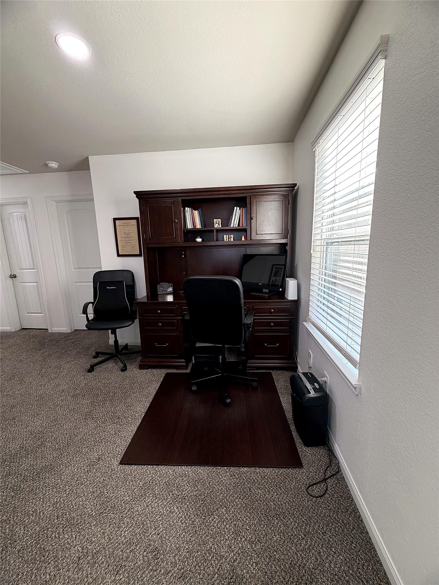 18623 Dingo Stream Lane Katy, TX 77449 - Photo 17 of 29 a room with furniture and window