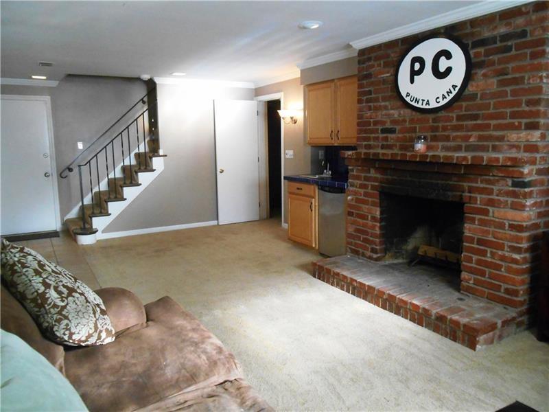 505 Harrogate Road Pittsburgh, PA 15241 - Photo 19 of 23 Family room