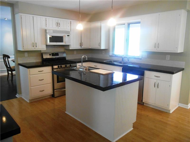 505 Harrogate Road Pittsburgh, PA 15241 - Photo 7 of 23 Gallery Image 7