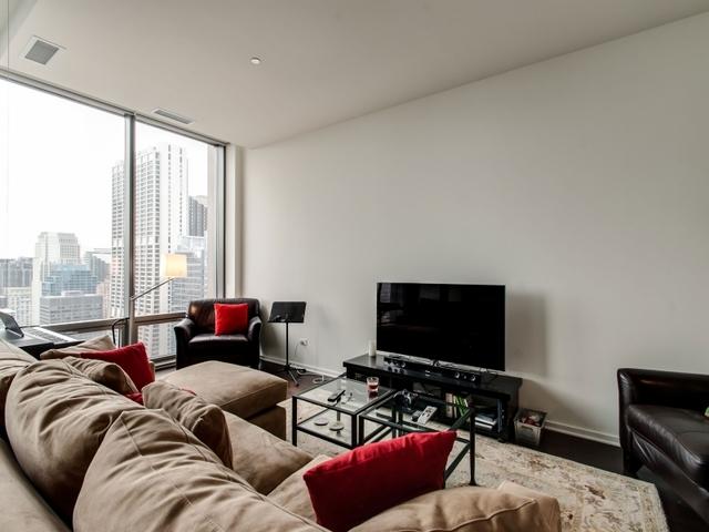 65 East Monroe Street, Unit 4416 Chicago, IL 60603 - Photo 3 of 16