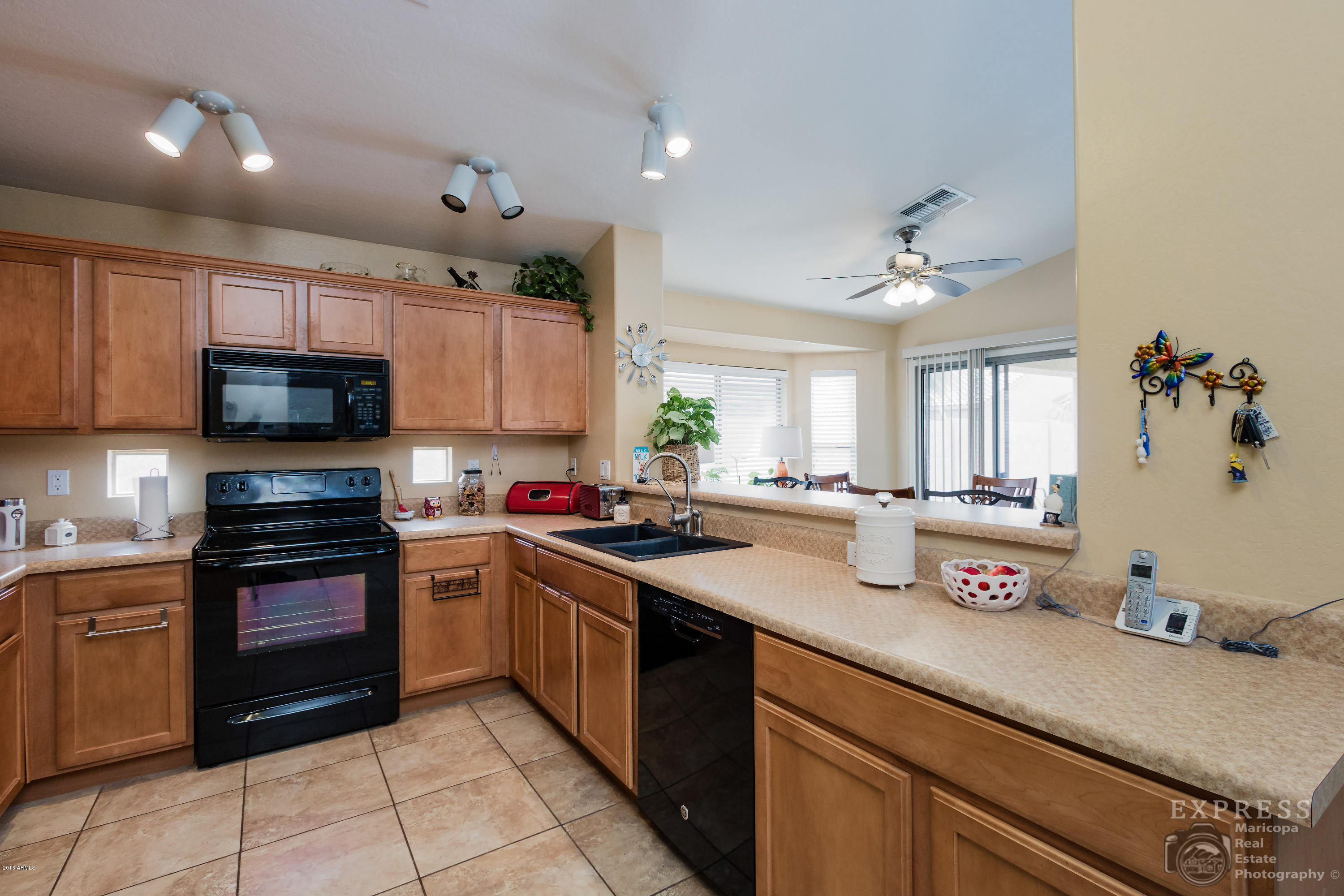 45177 Portabello Road Maricopa, AZ 85139 - Photo 10 of 28 9