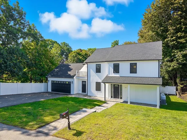 $969,000 | 15 Lakeside Drive, Shrewsbury, MA 01545