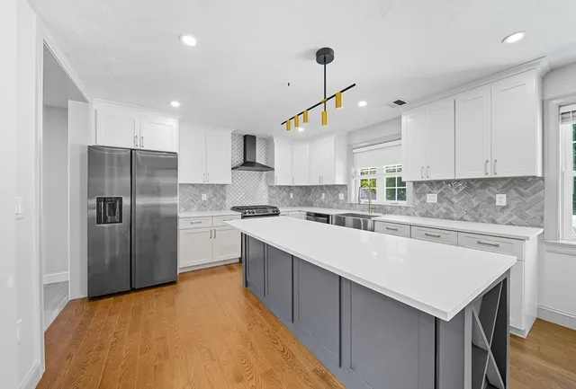 $969,000 | 15 Lakeside Drive, Shrewsbury, MA 01545