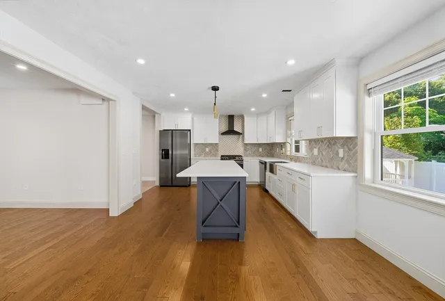 $969,000 | 15 Lakeside Drive, Shrewsbury, MA 01545