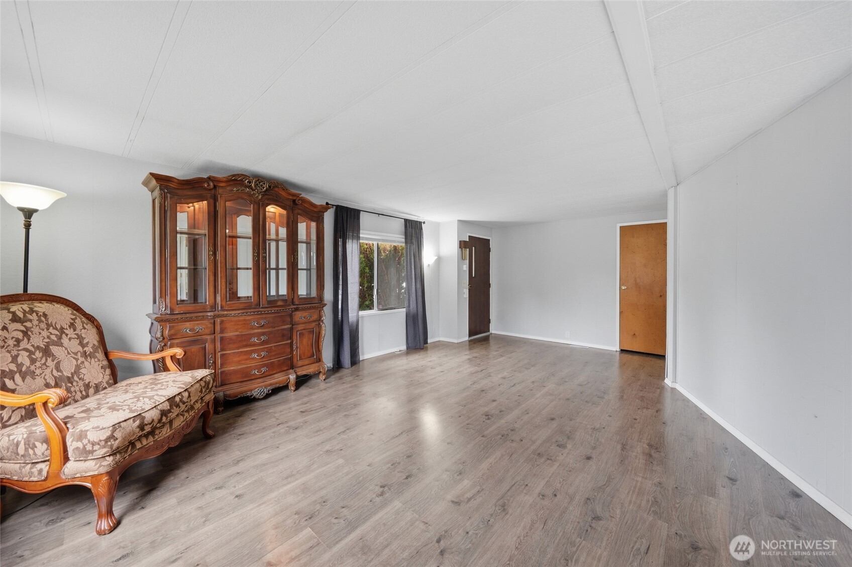 12605 East Gibson Road, Unit 65 Everett, WA 98204 - Photo 12 of 28