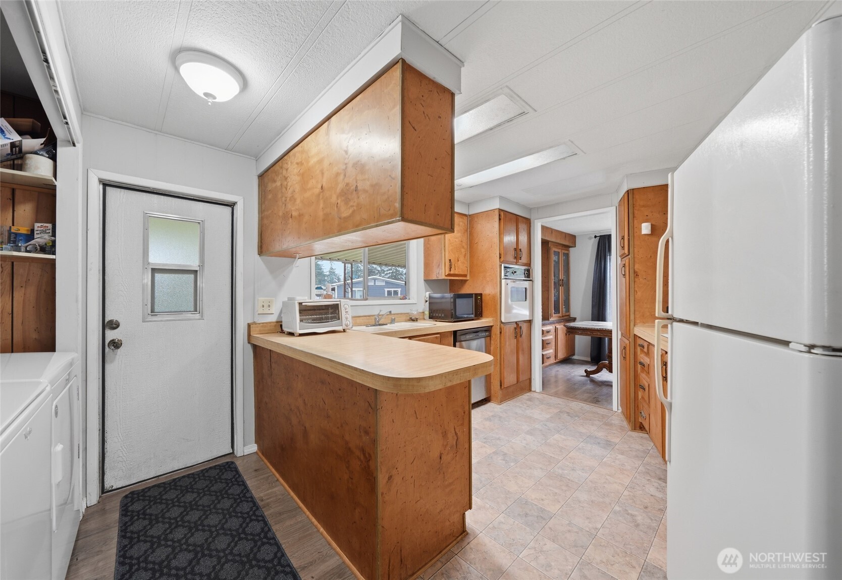 12605 East Gibson Road, Unit 65 Everett, WA 98204 - Photo 8 of 28