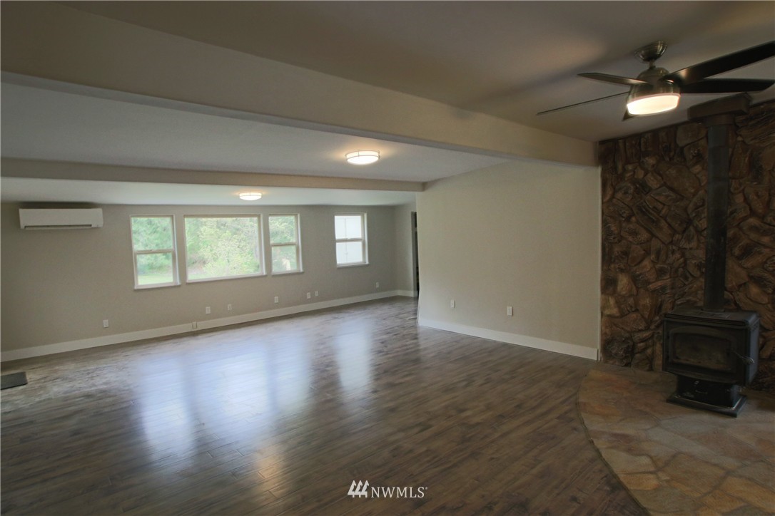 10415 Littlerock Road Southwest Olympia, WA 98512 - Photo 11 of 25 Gallery Image 11