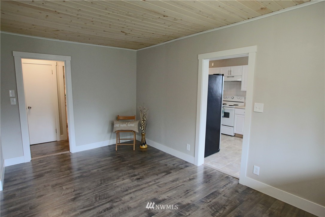 10415 Littlerock Road Southwest Olympia, WA 98512 - Photo 7 of 25 Gallery Image 7