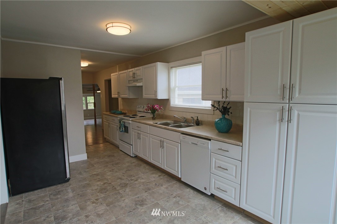 10415 Littlerock Road Southwest Olympia, WA 98512 - Photo 9 of 25 Gallery Image 9