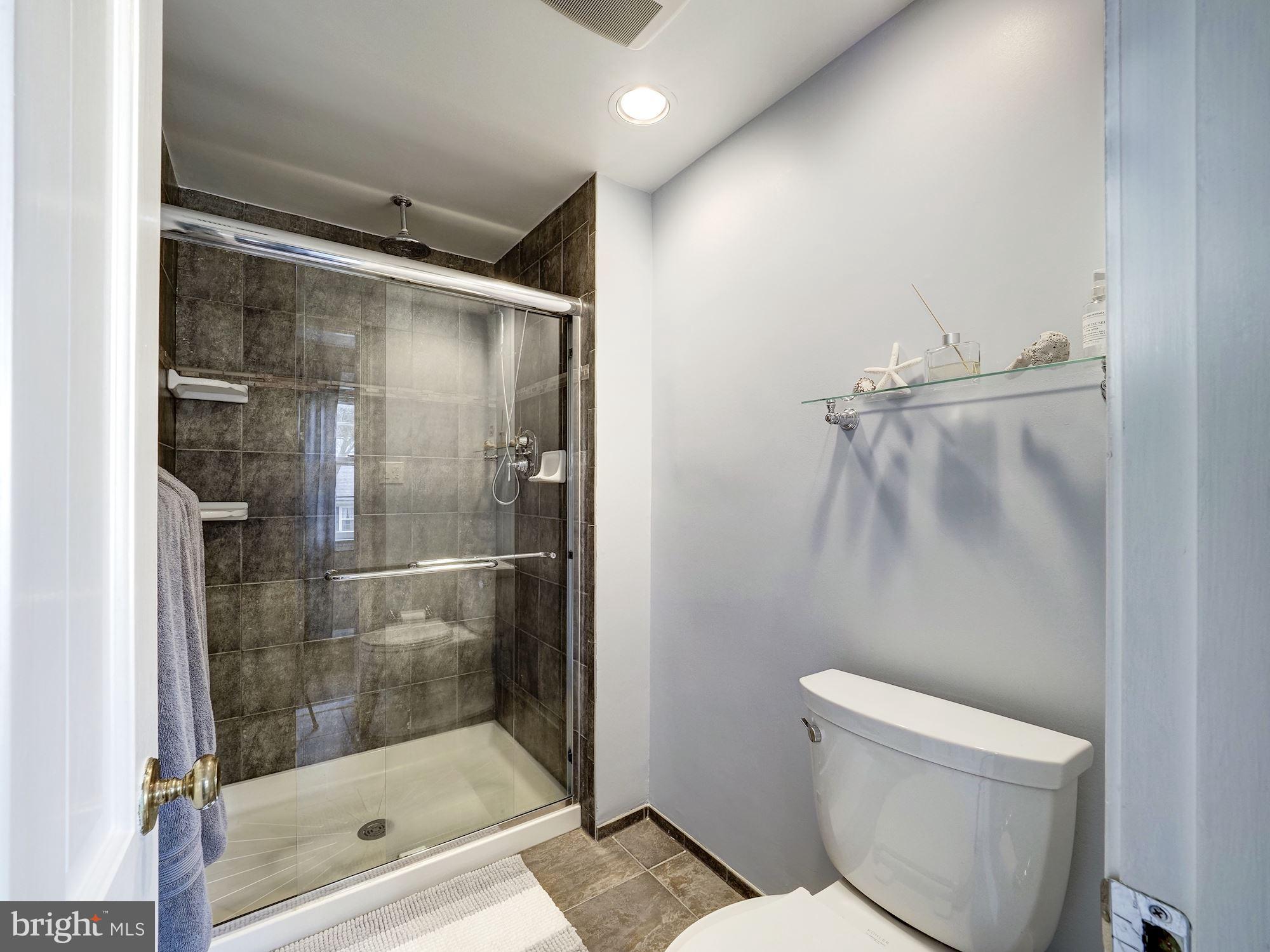9416 Elger Mill Road Gaithersburg, MD 20886 - Photo 22 of 41