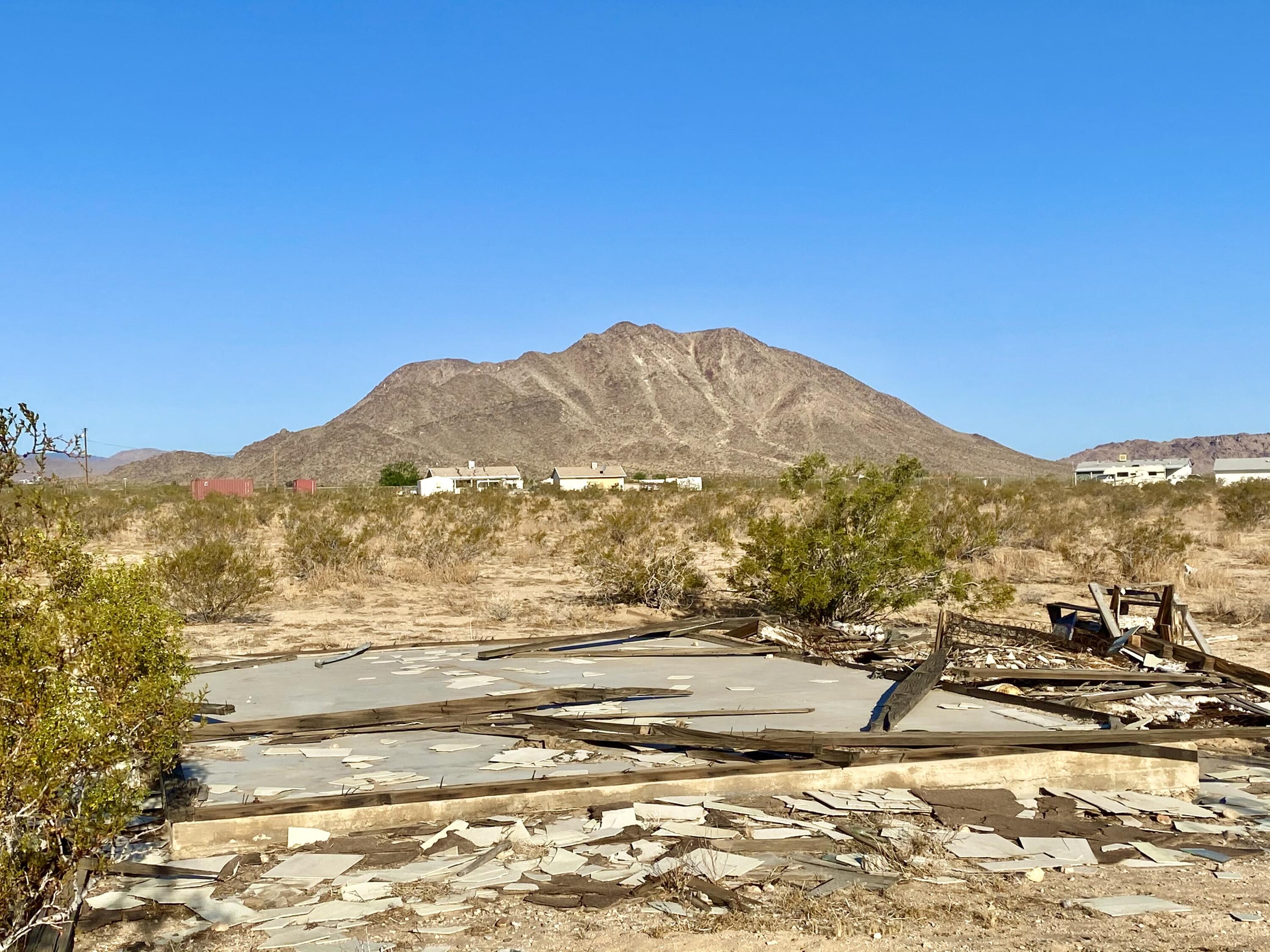 130 Adele Road Landers, CA 92285 - Photo 1 of 38 IMG_E1305
