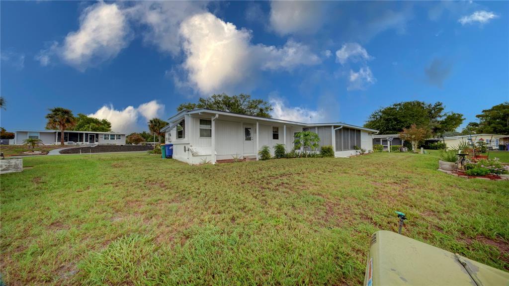 2753 Vindale Road Tavares, FL 32778 - Photo 4 of 27 Gallery Image 4
