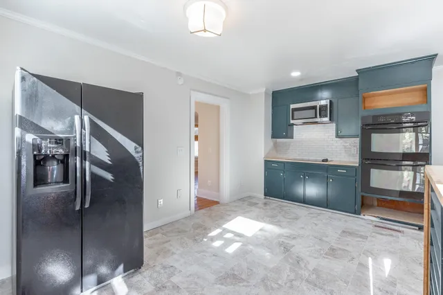 $2,100 | 516 Moonhollow Lane, Chattanooga, TN 37405