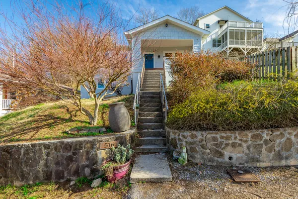$1,950 | 516 Moonhollow Lane, Chattanooga, TN 37405