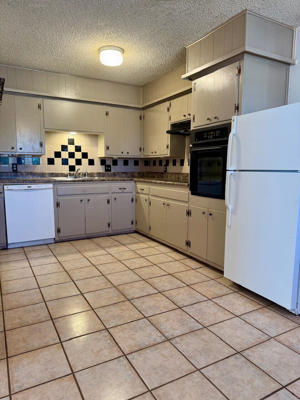 4103 30th Street Lubbock, TX 79410 - Photo 12 of 21 IMG_5569