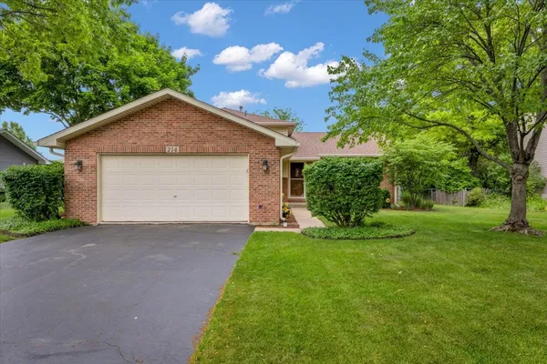 $399,900 | 214 Deerpath Drive, Oswego, IL 60543