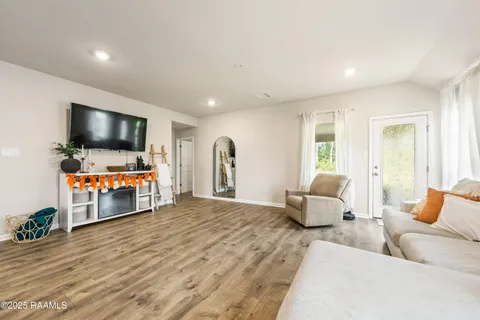 $235,000 | 205 Cane Run Court, Duson, LA 70529