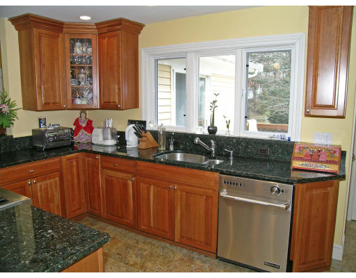 540 Dudley Road Newton, MA 02459 - Photo 4 of 14