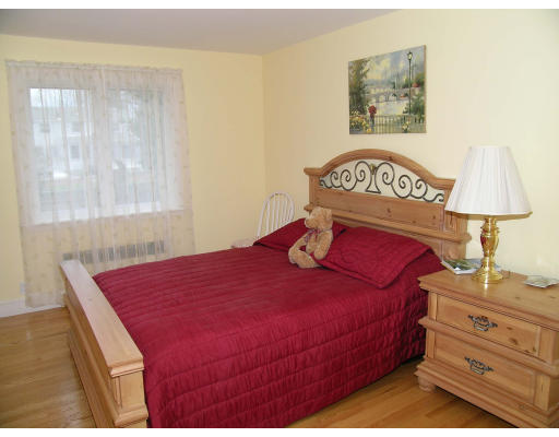 540 Dudley Road Newton, MA 02459 - Photo 8 of 14