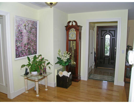 540 Dudley Road Newton, MA 02459 - Photo 10 of 14