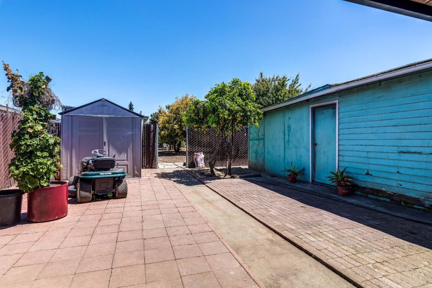 24766 Soto Road Hayward, CA 94544 - Photo 13 of 17 Gallery Image 13