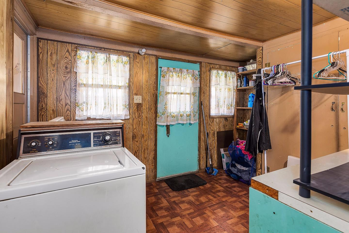 24766 Soto Road Hayward, CA 94544 - Photo 10 of 17 Gallery Image 10
