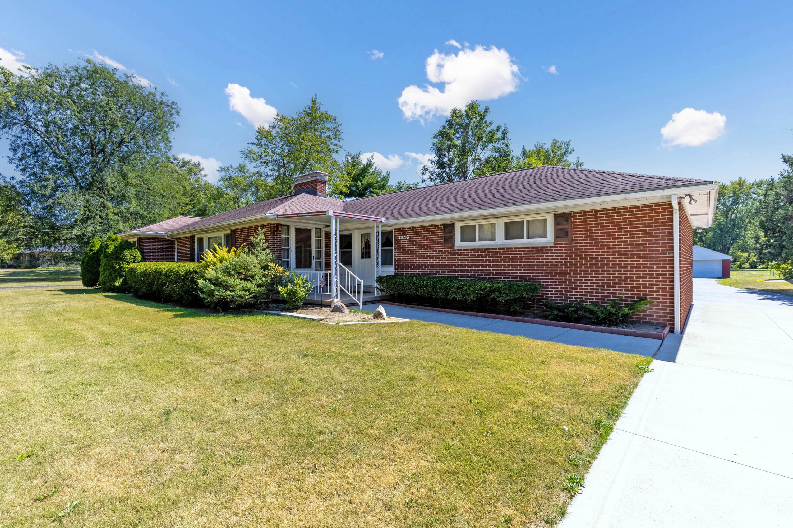 1213 East Cooke Road Columbus, OH 43224 - Photo 5 of 57 5. Front Exterior