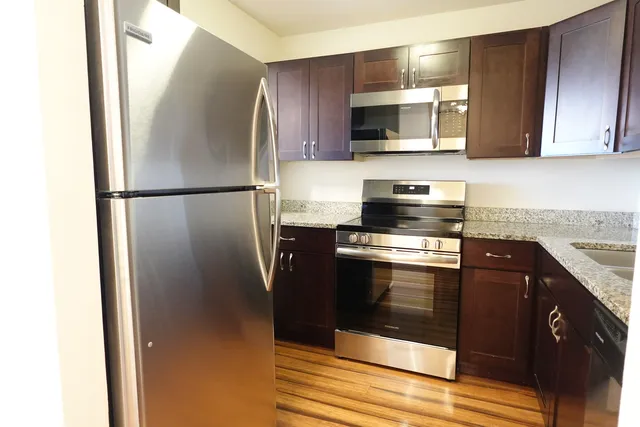 $225,000 | 3660 North Lake Shore Drive, Unit 1107, Chicago, IL 60613