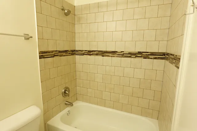 $225,000 | 3660 North Lake Shore Drive, Unit 1107, Chicago, IL 60613