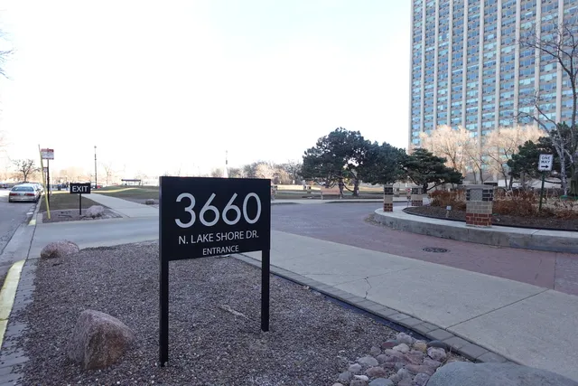 $225,000 | 3660 North Lake Shore Drive, Unit 1107, Chicago, IL 60613