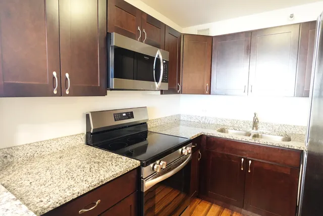 $225,000 | 3660 North Lake Shore Drive, Unit 1107, Chicago, IL 60613