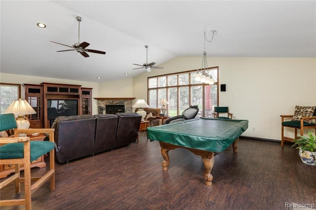 864 Creston Road Troy, MI 48085 - Photo 19 of 33