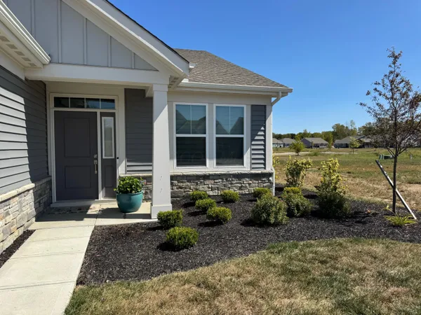 $450,000 | 6252 Windcliff Drive, Grove City, OH 43123