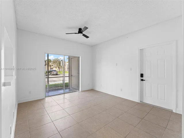 $220,000 | 720 Cypress Lane, Unit F9, Deerfield Beach, FL 33064