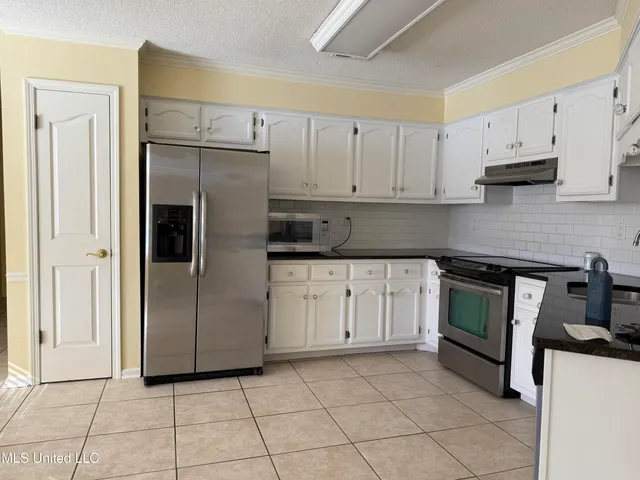 $2,500 | 1327 Fox Chase Drive, Southaven, MS 38671