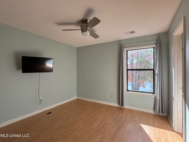 $2,500 | 1327 Fox Chase Drive, Southaven, MS 38671