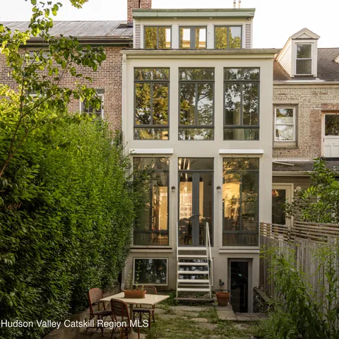 $1,275,000 | 10 Union Street, Hudson, NY 12534