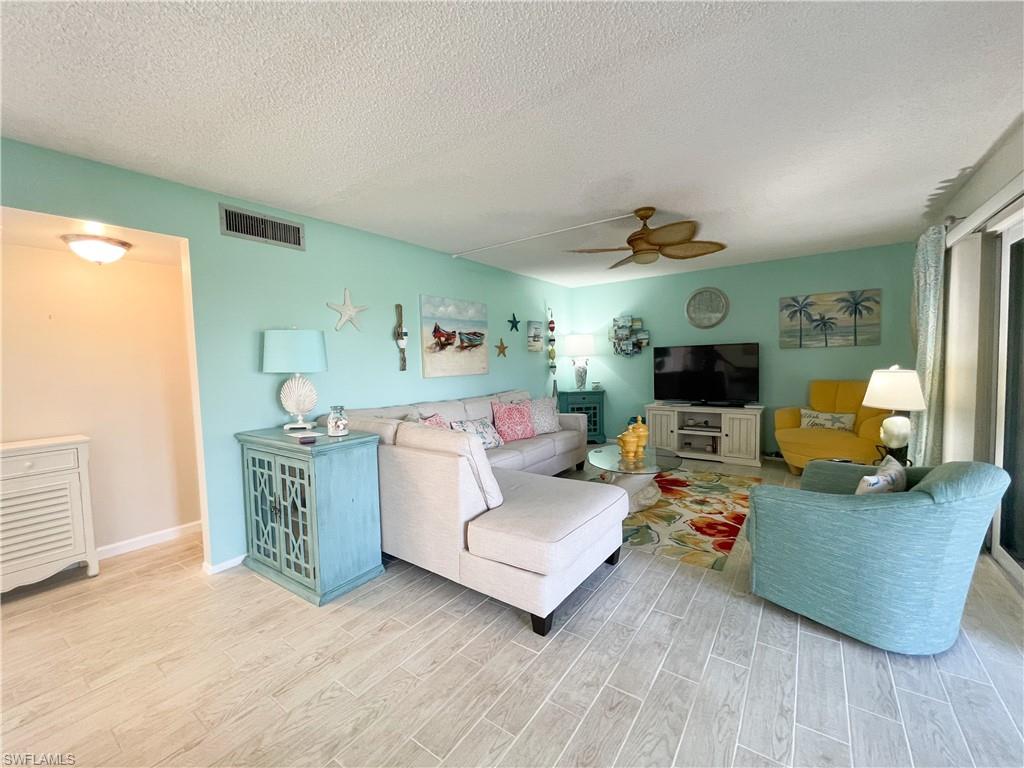 189 Harrison Road, Unit 111 Naples, FL 34112 - Photo 6 of 29 Gallery Image 6