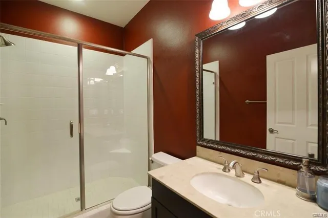 $5,200 | 308 Bronze, Irvine, CA 92618