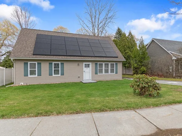 $499,000 | 120 Lori Lane, Burlington, VT 05408