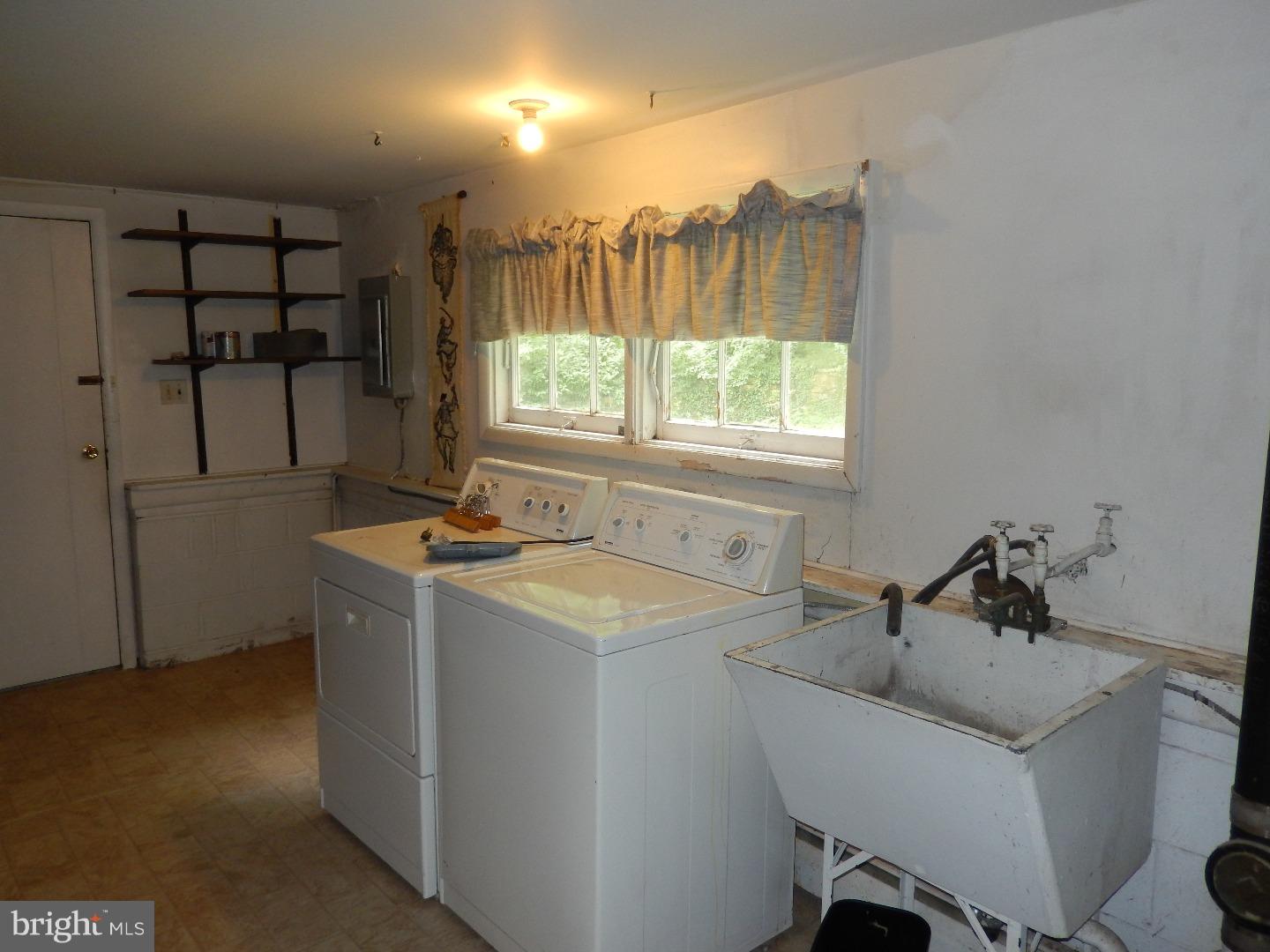 116 Bartholomew Road Berwyn, PA 19312 - Photo 15 of 16 Laundry Room
