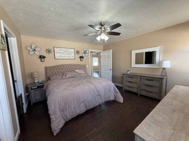 911 East Stotlar Street Herrin, IL 62948 - Photo 12 of 31